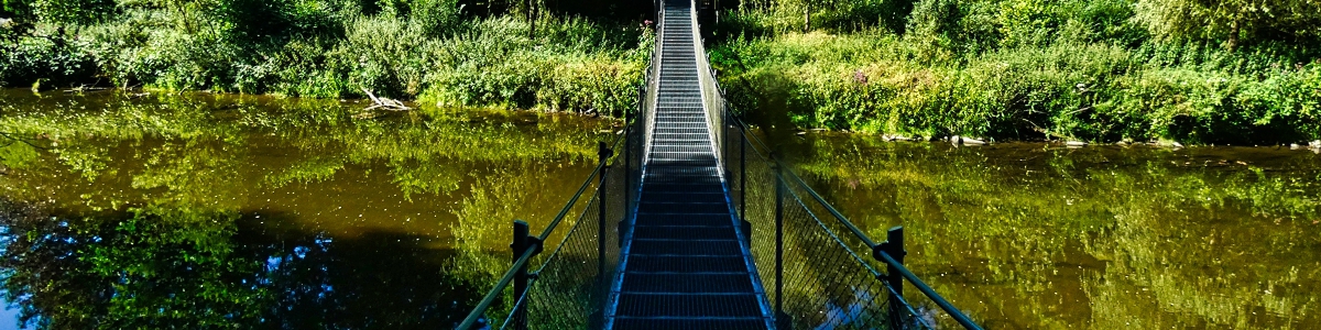 Permalink auf:Seilhängebrücke in Flögert
